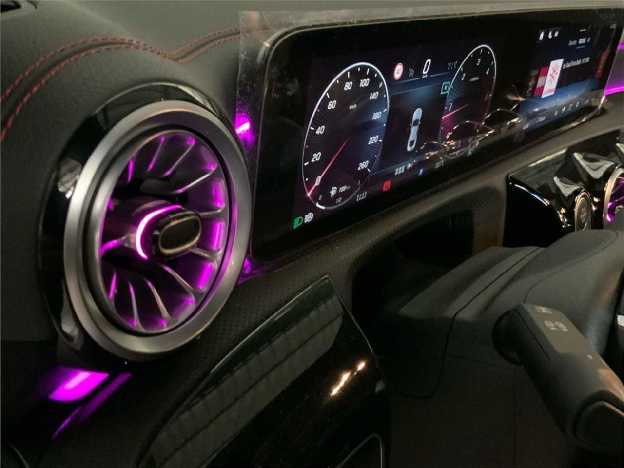 Mercedes CLA 220 D DCT - foto 14