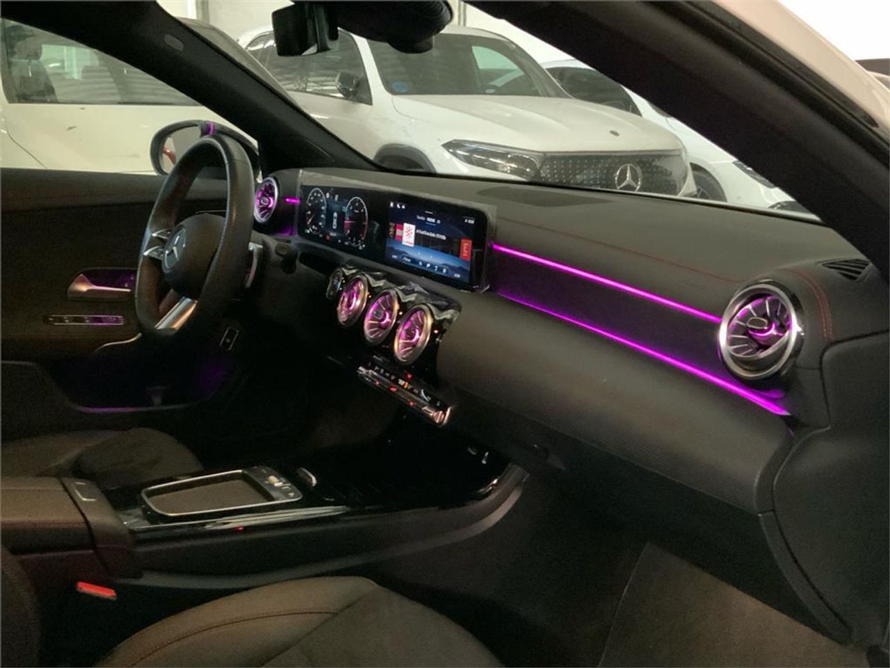 Mercedes CLA 220 D DCT - foto 10