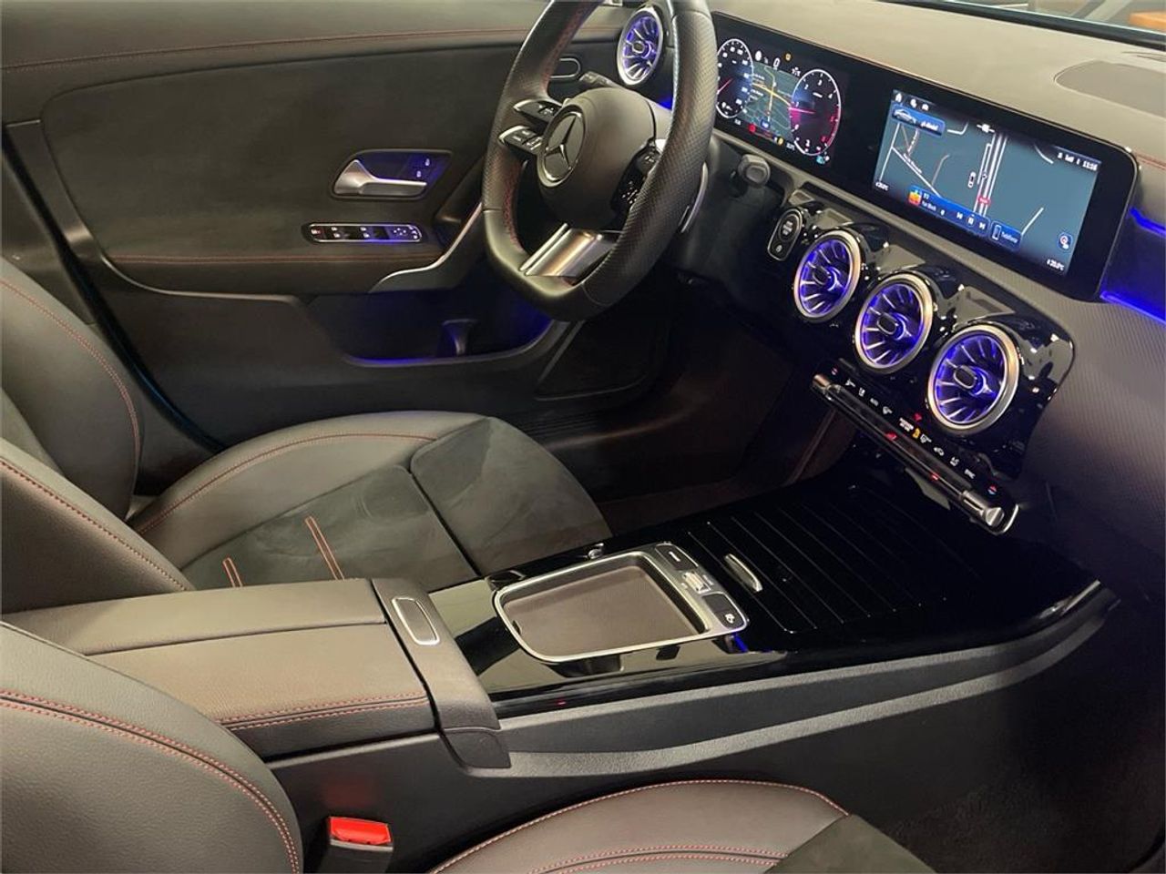 Mercedes CLA 220 D DCT - foto 10