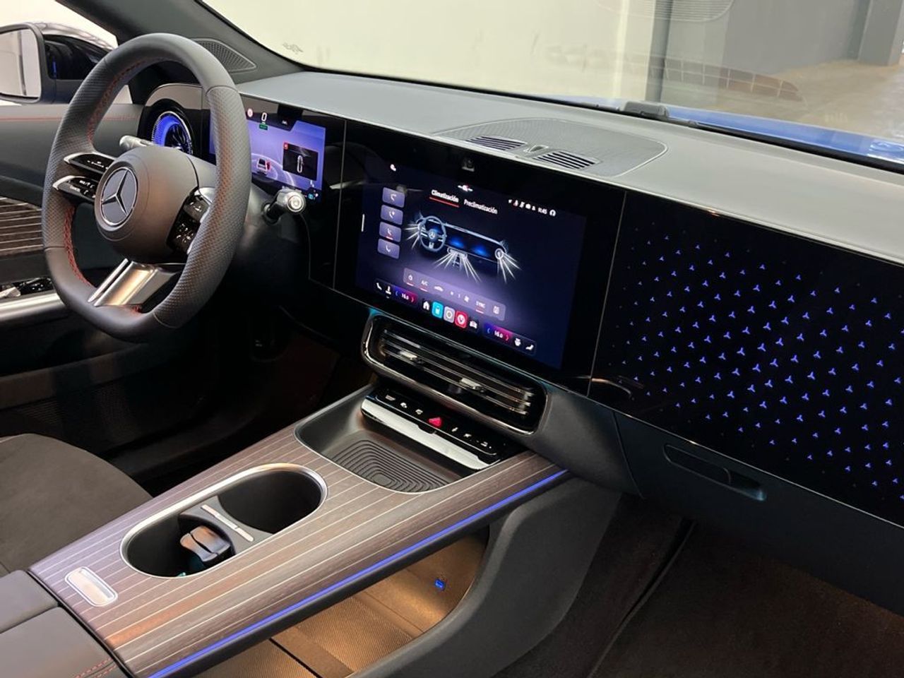 Mercedes CLA 250+ con tecnología EQ - foto 10