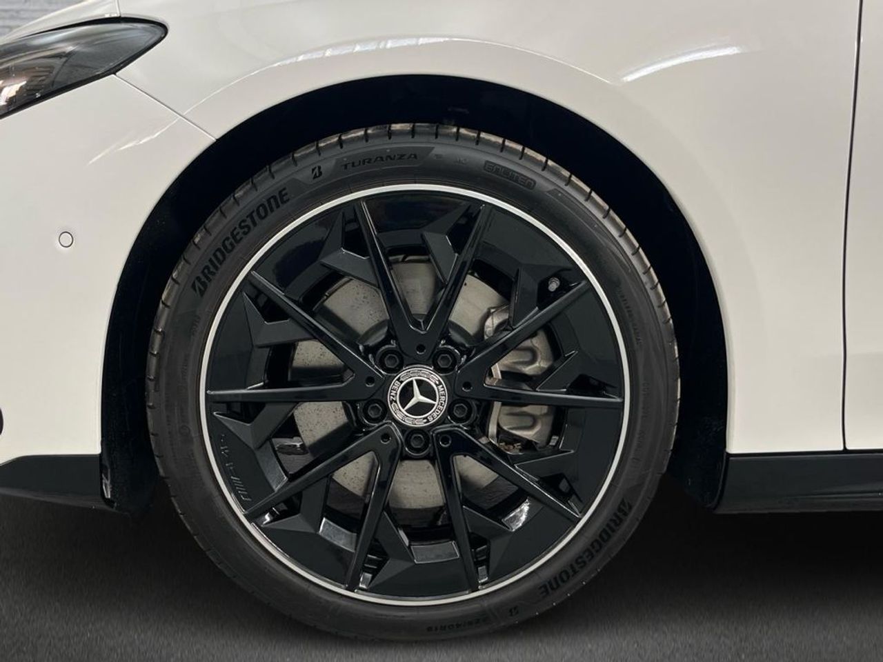 Mercedes CLA 250+ con tecnología EQ - foto 5