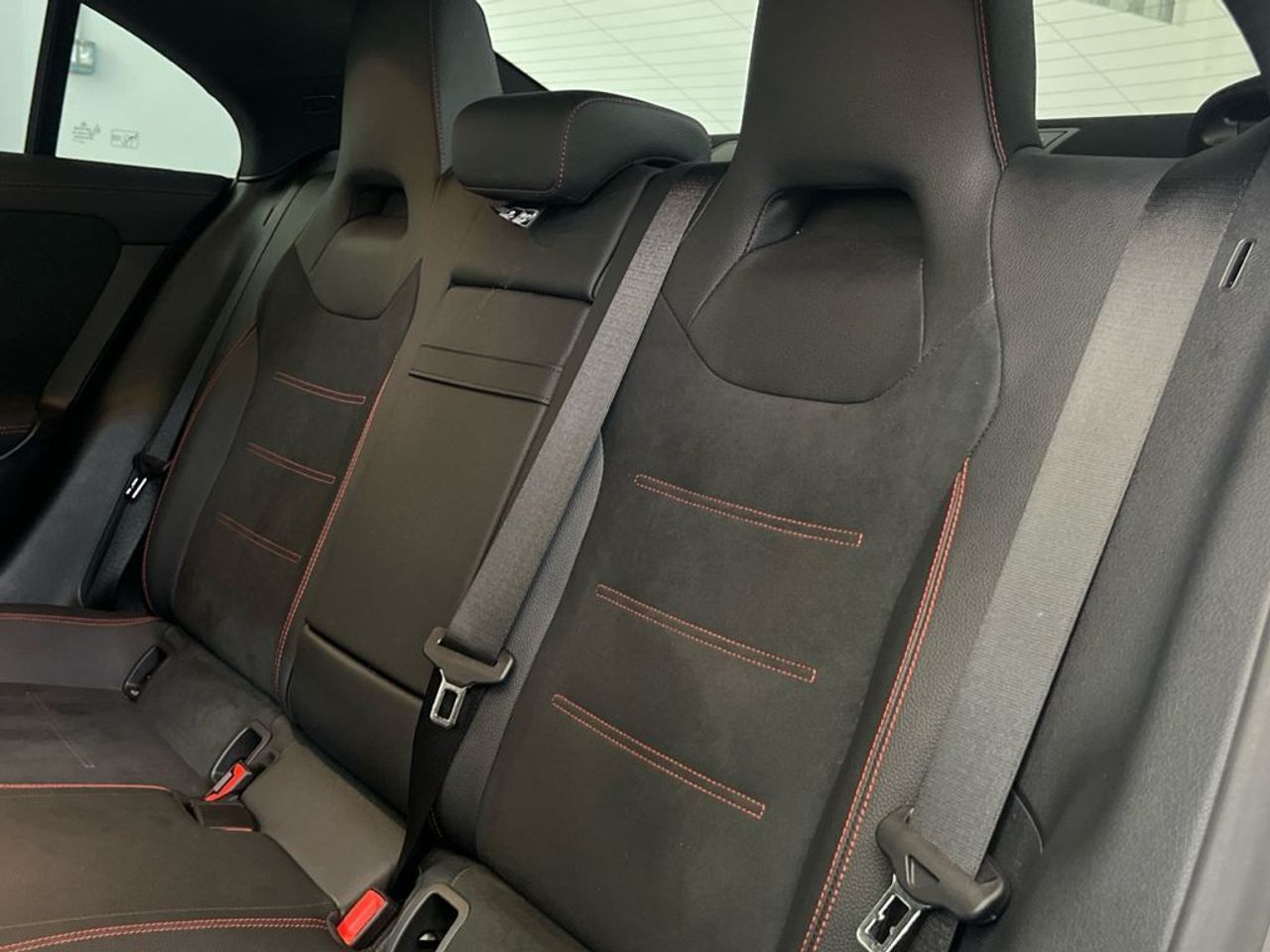 Mercedes CLA 220 d Coupé - foto 11