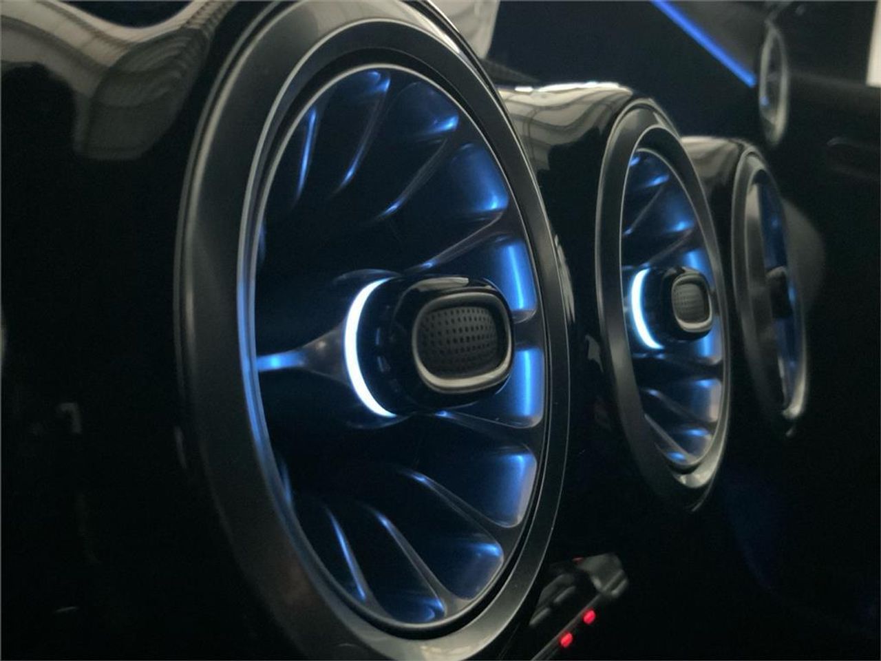 Mercedes CLA 220 D DCT - foto 25