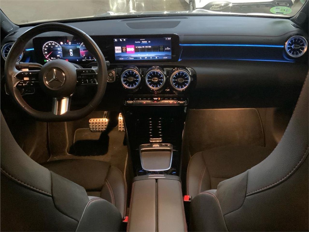 Mercedes CLA 220 D DCT - foto 9