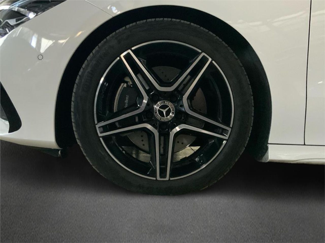 Mercedes CLA 220 D DCT - foto 6