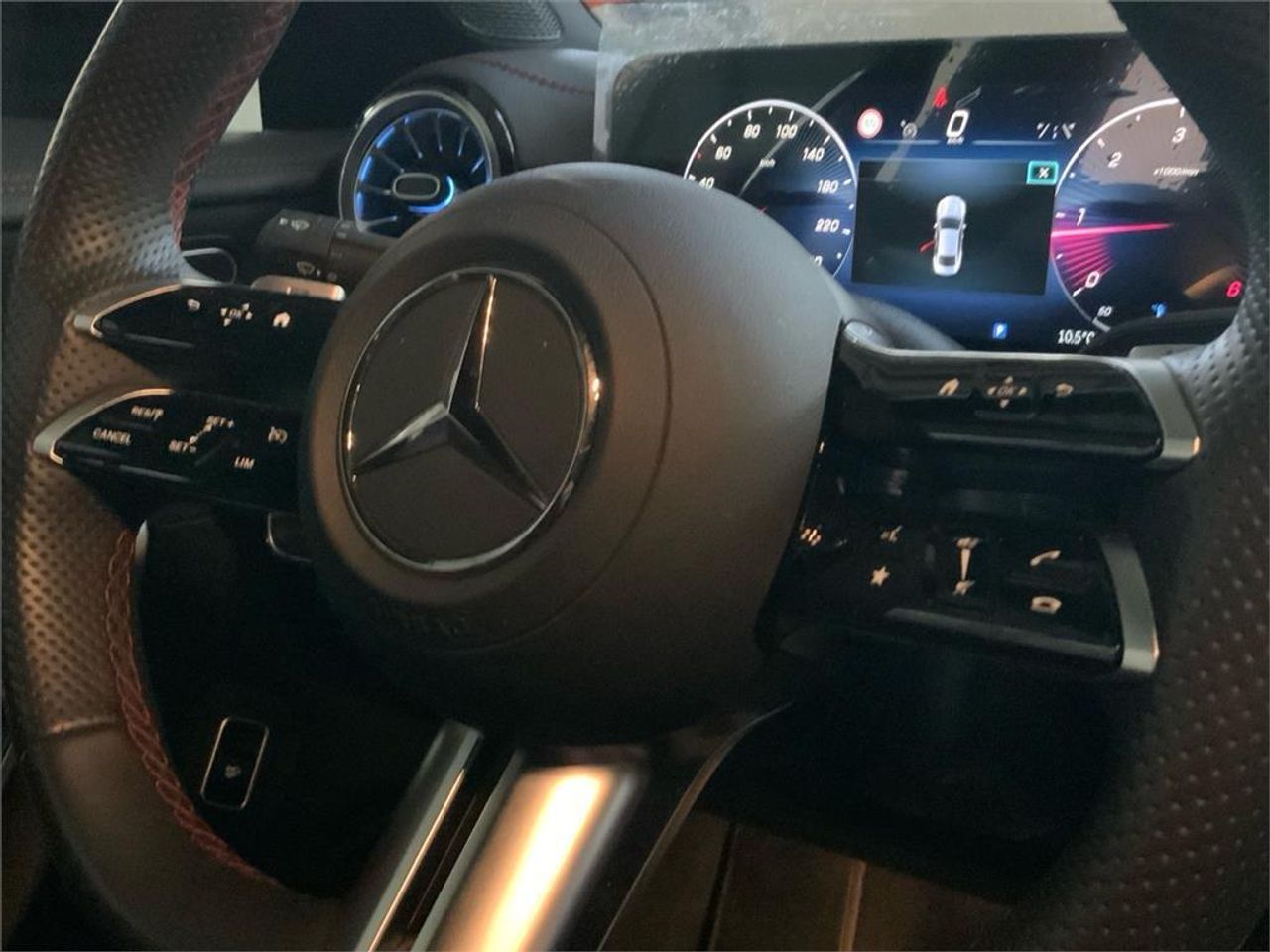 Mercedes CLA 220 D DCT - foto 14