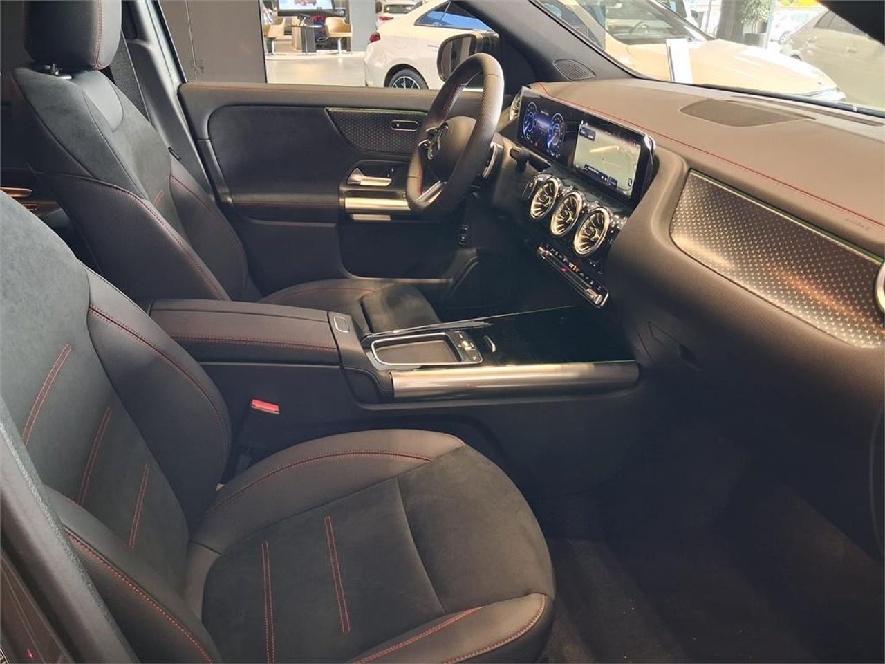 Mercedes EQA EQA 250+ - foto 11