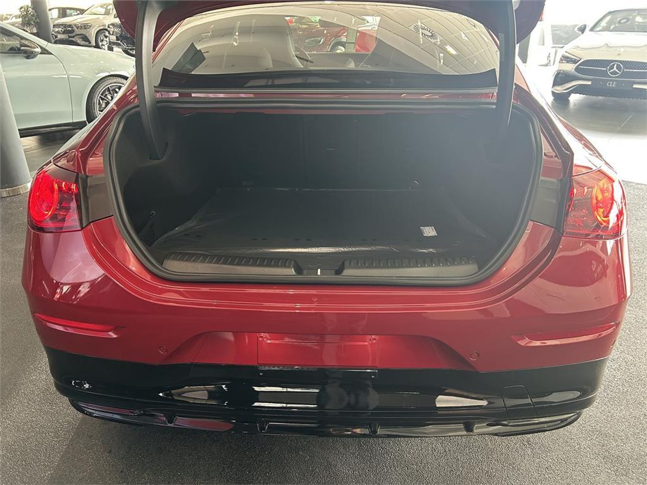 Mercedes CLA 220 con tecnología híbrida - foto 6