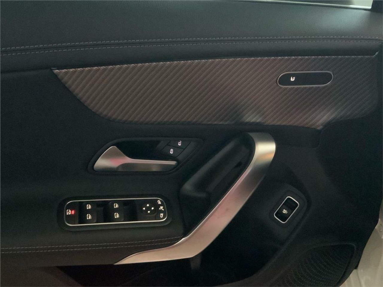 Mercedes CLA 180 - foto 15