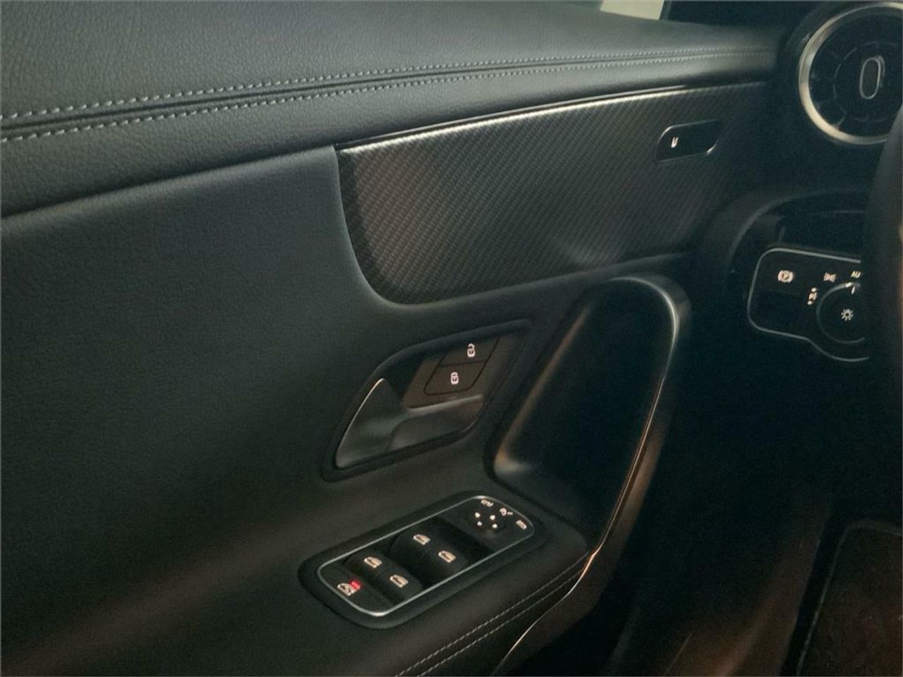 Mercedes CLA 180 - foto 14