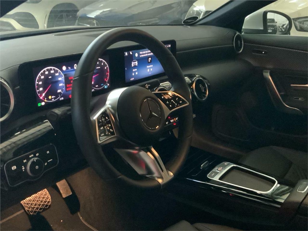 Mercedes CLA 180 - foto 6