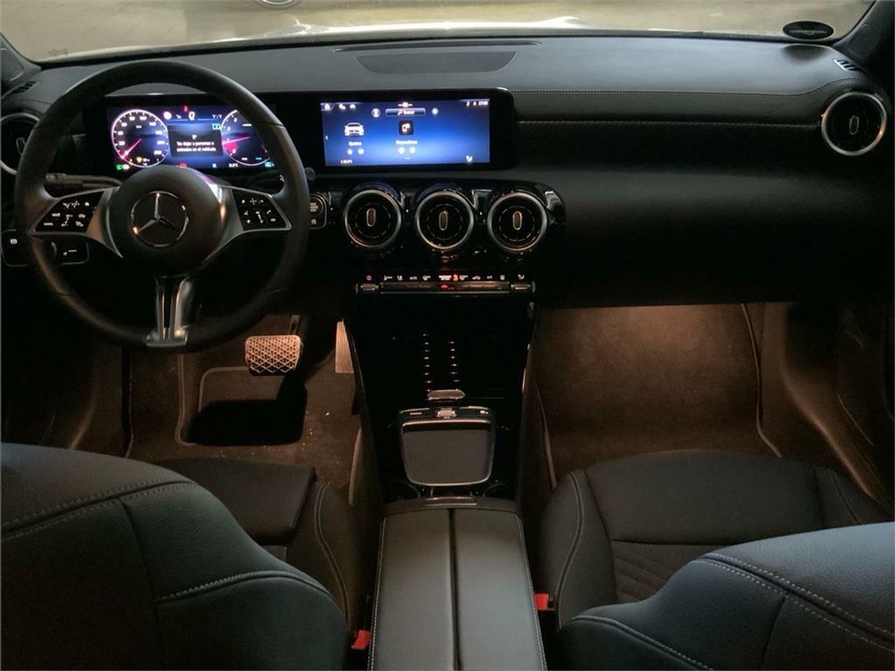 Mercedes CLA 180 - foto 8