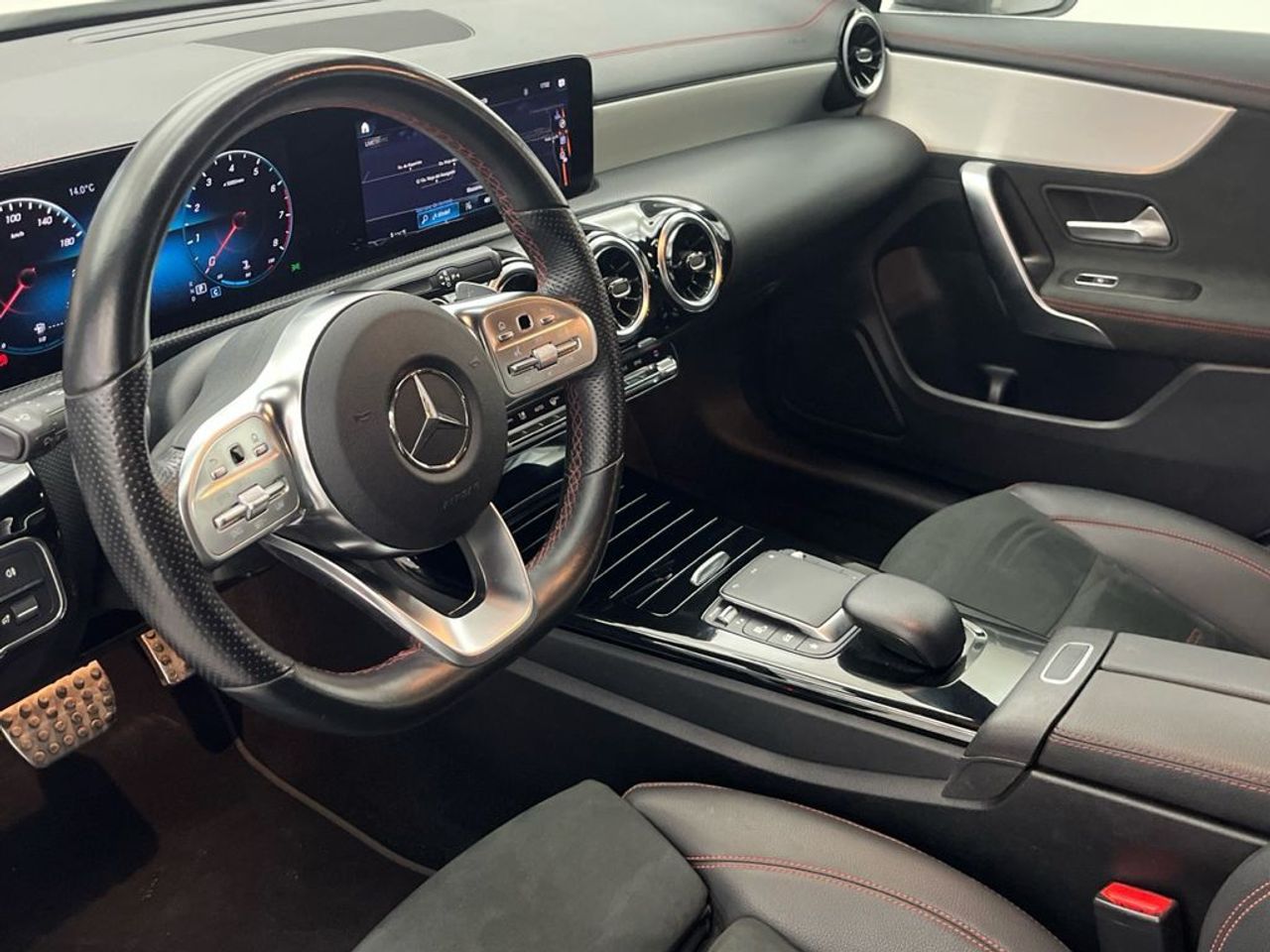 Mercedes CLA 180 AMG Line (EURO 6d) - foto 6