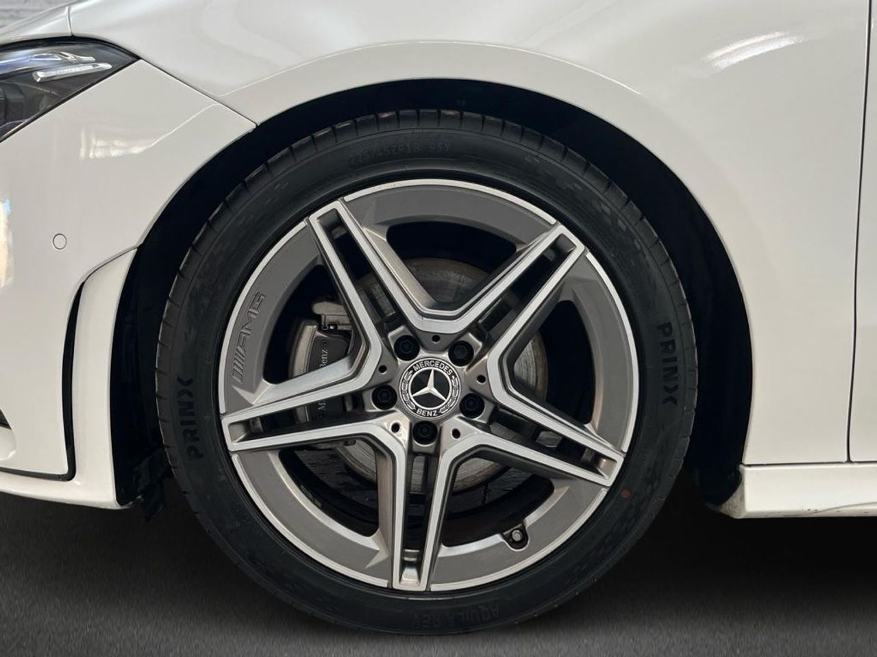 Mercedes CLA 180 AMG Line (EURO 6d) - foto 5