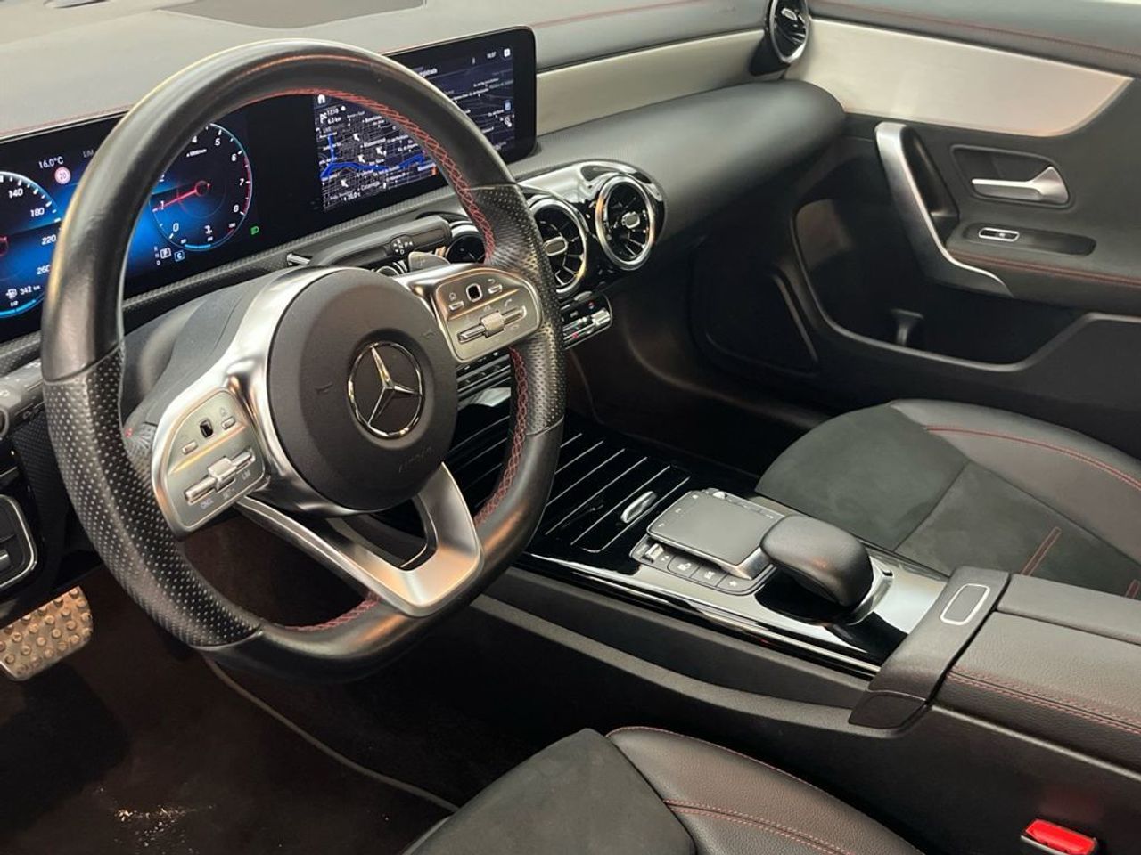 Mercedes CLA 180 AMG Line (EURO 6d) - foto 6