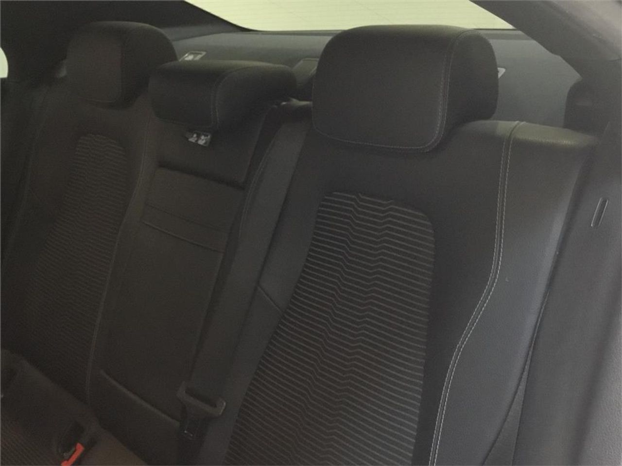 Mercedes CLA 180 - foto 11