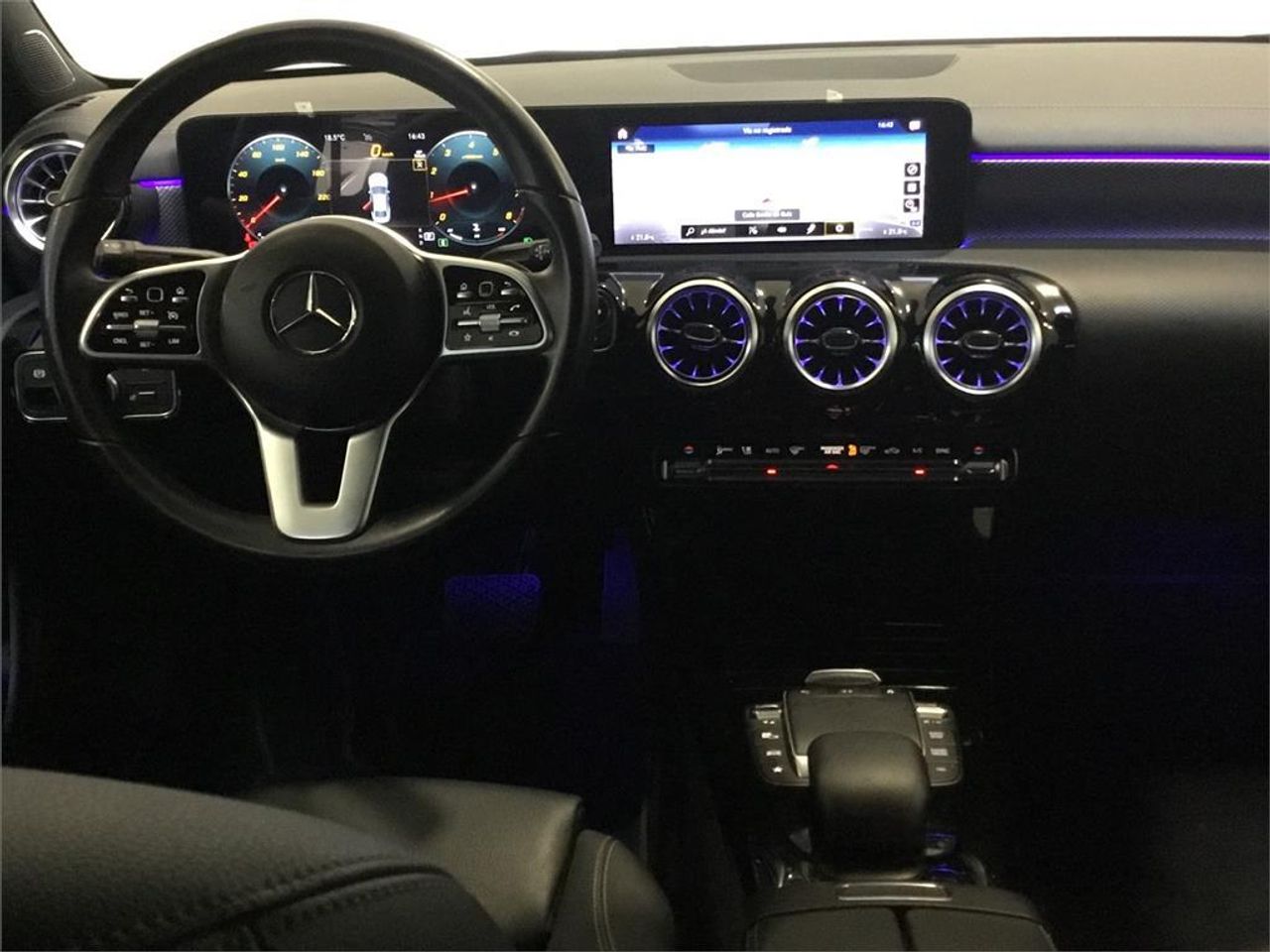 Mercedes CLA 180 - foto 8