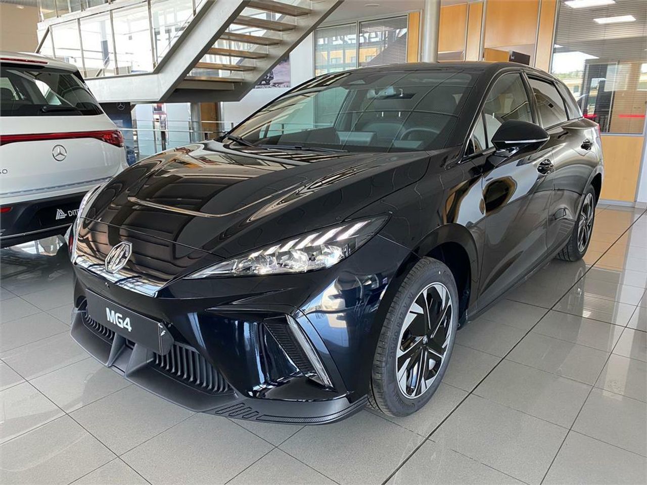 MG MG4 64kWh Luxury