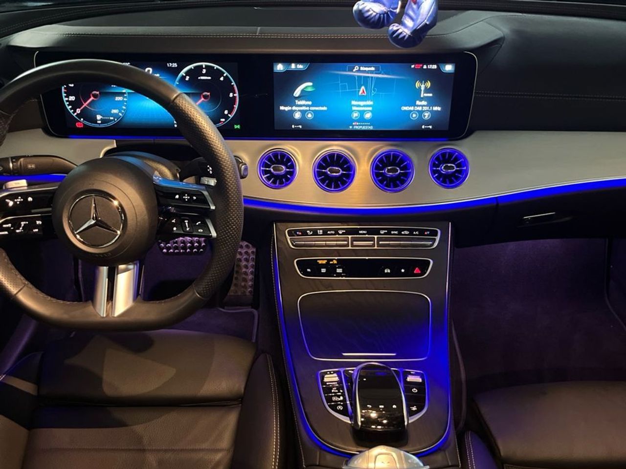 Mercedes Clase E 220 d Cabrio AMG Line (EURO 6d) - foto 8