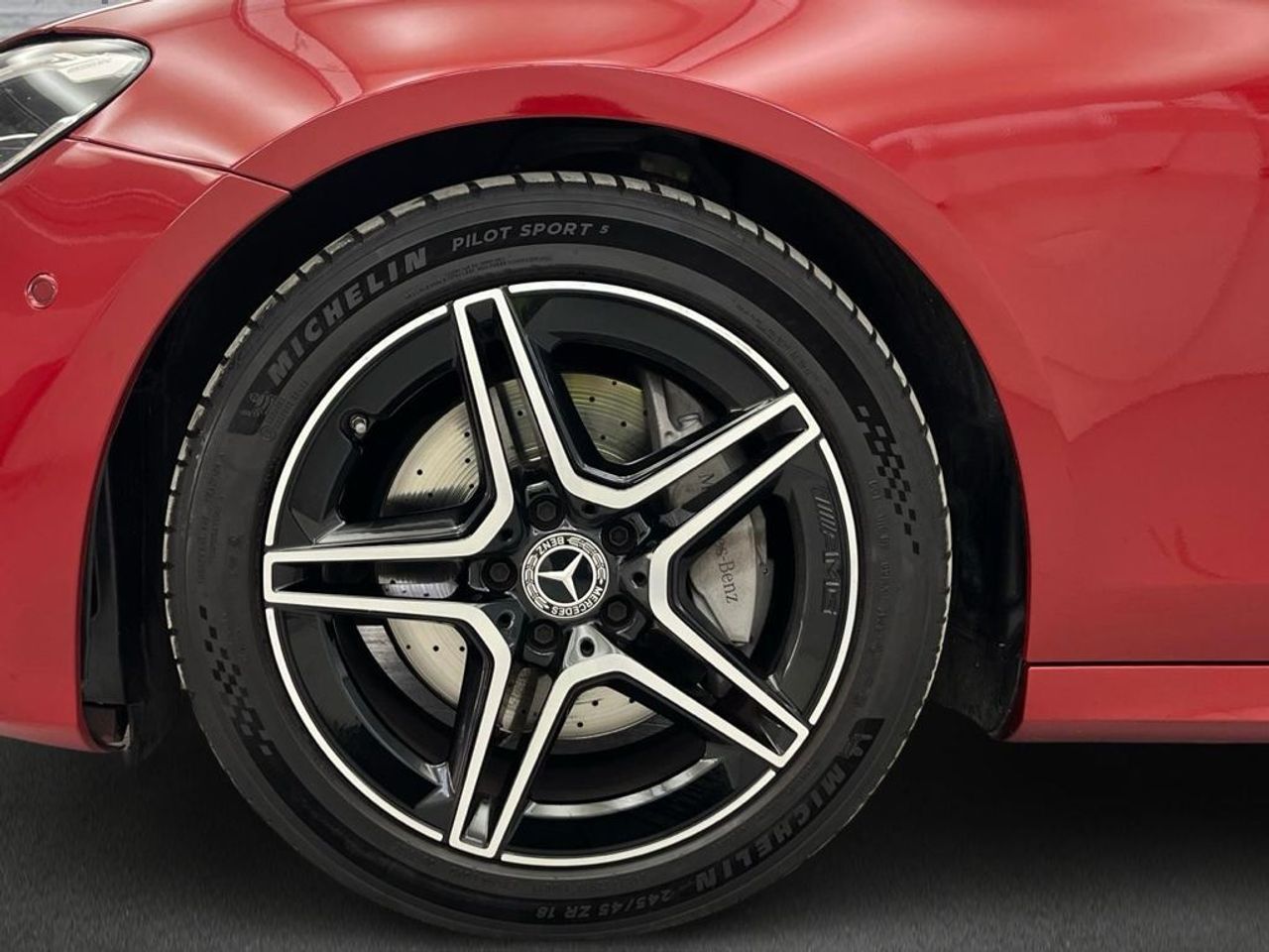 Mercedes Clase E 220 d AMG Line (EURO 6d) - foto 5