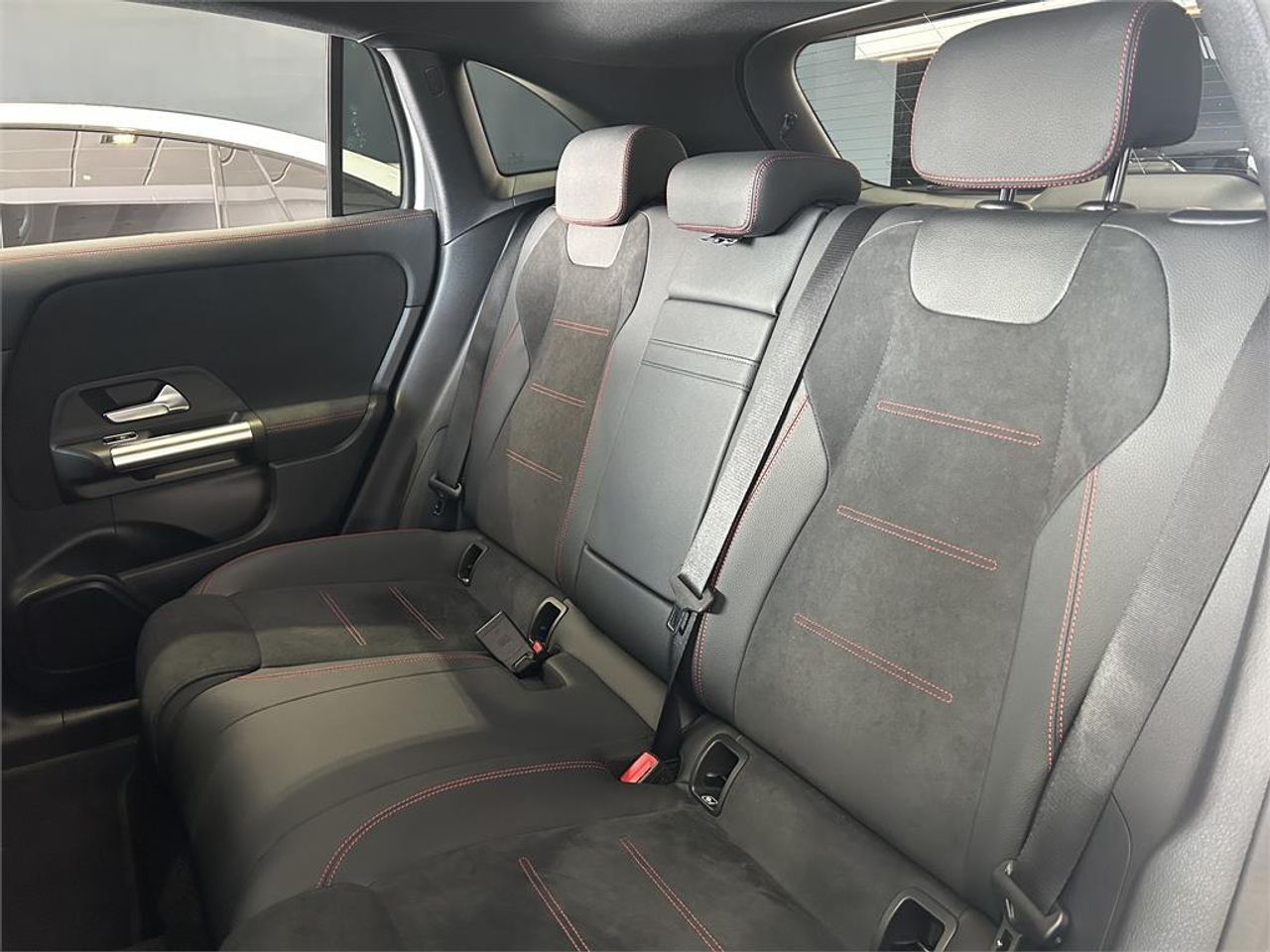 Mercedes EQA EQA 250+ - foto 7