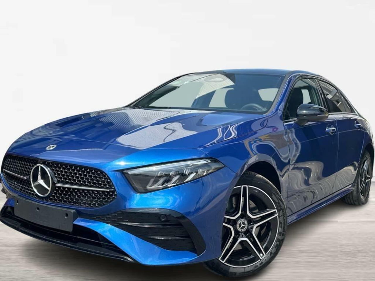 Mercedes Clase A 250 e con tecnología híbrida EQ Sedán