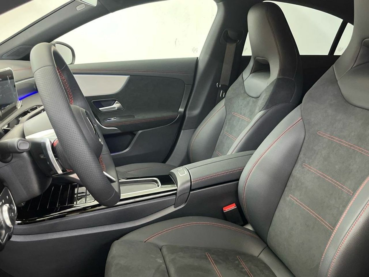 Mercedes CLA 250 e Coupé con tecnología híbrida EQ - foto 7