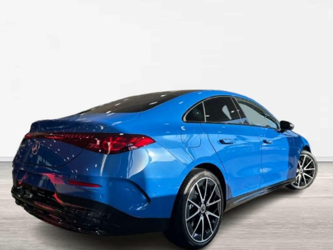 Mercedes CLA 250+ con tecnología EQ - foto 2