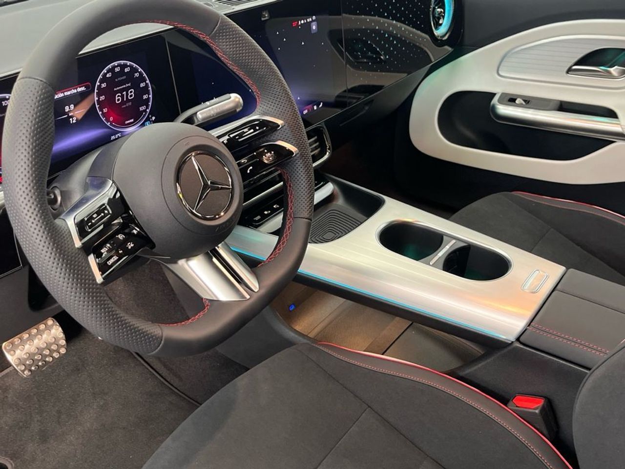 Mercedes CLA 250+ con tecnología EQ - foto 6