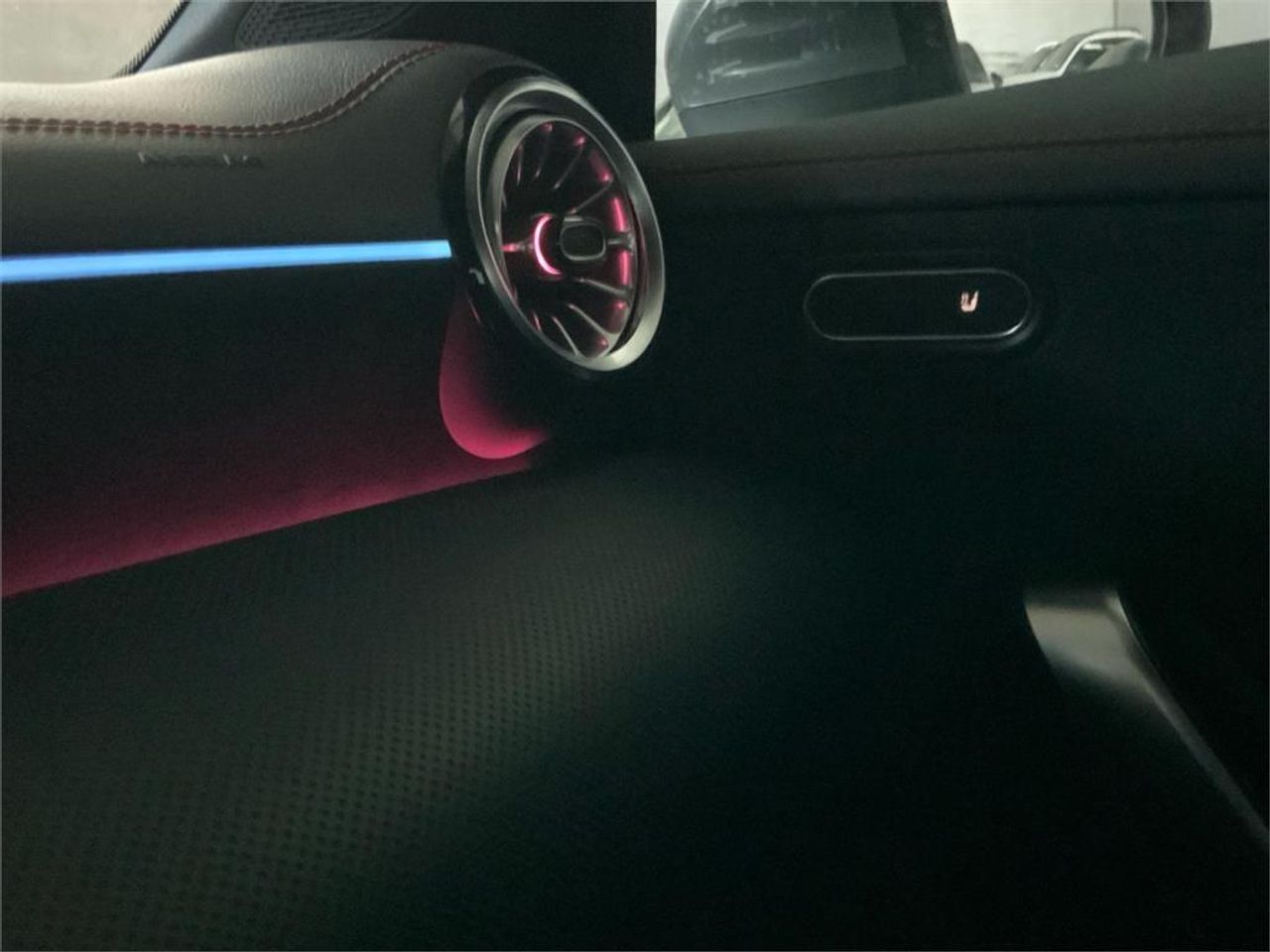 Mercedes CLA 250 e - foto 24