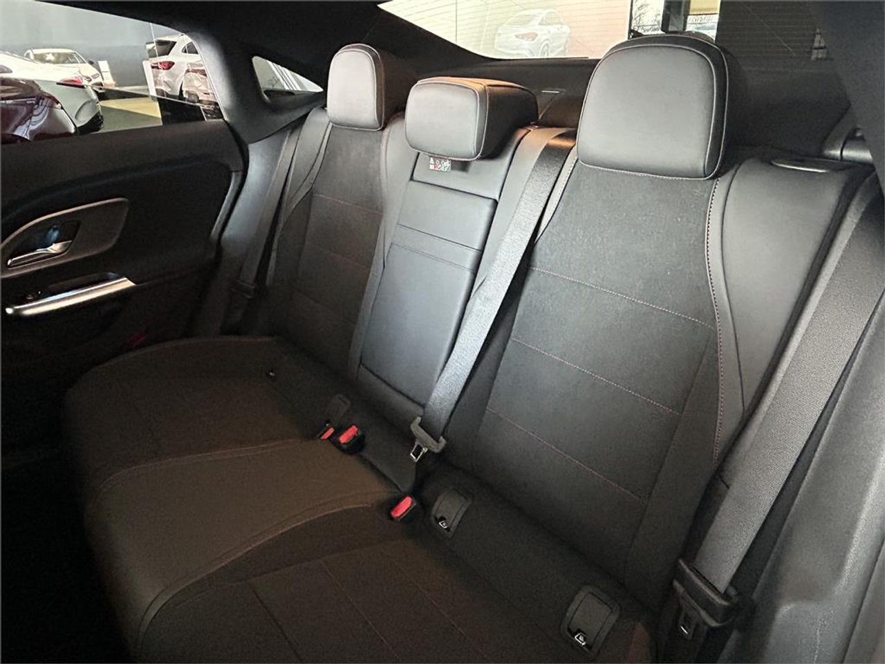 Mercedes CLA 180 con tecnología híbrida - foto 9