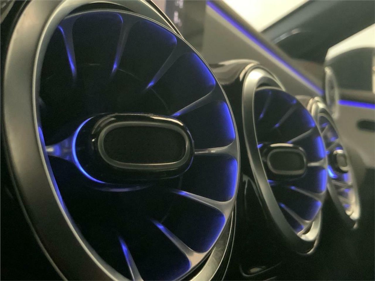 Mercedes CLA 250 e - foto 24