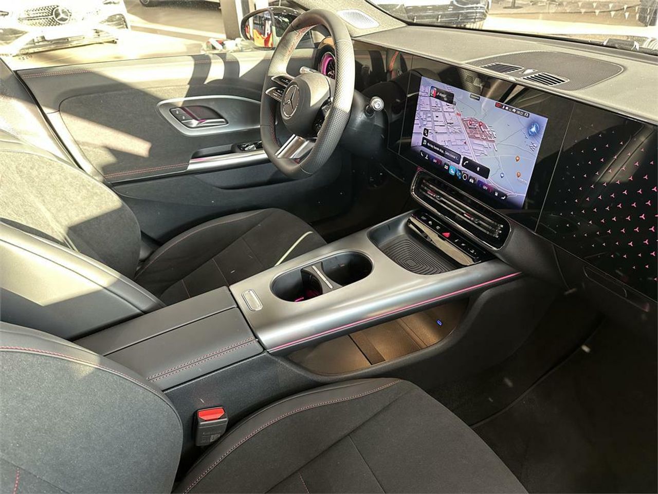 Mercedes CLA 250+ con tecnología EQ - foto 7