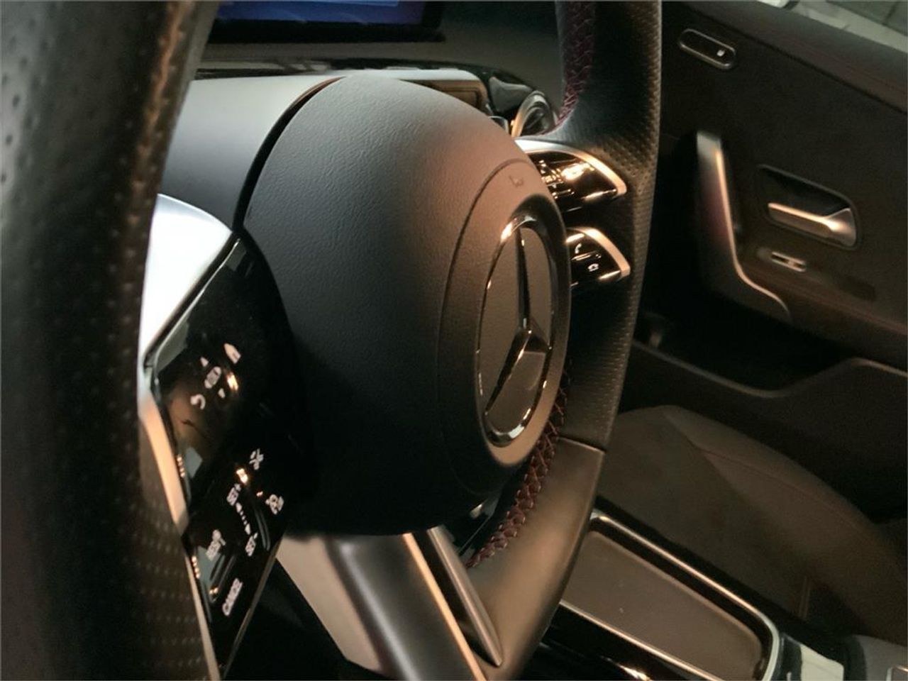 Mercedes CLA 250 e Shooting Brake - foto 17