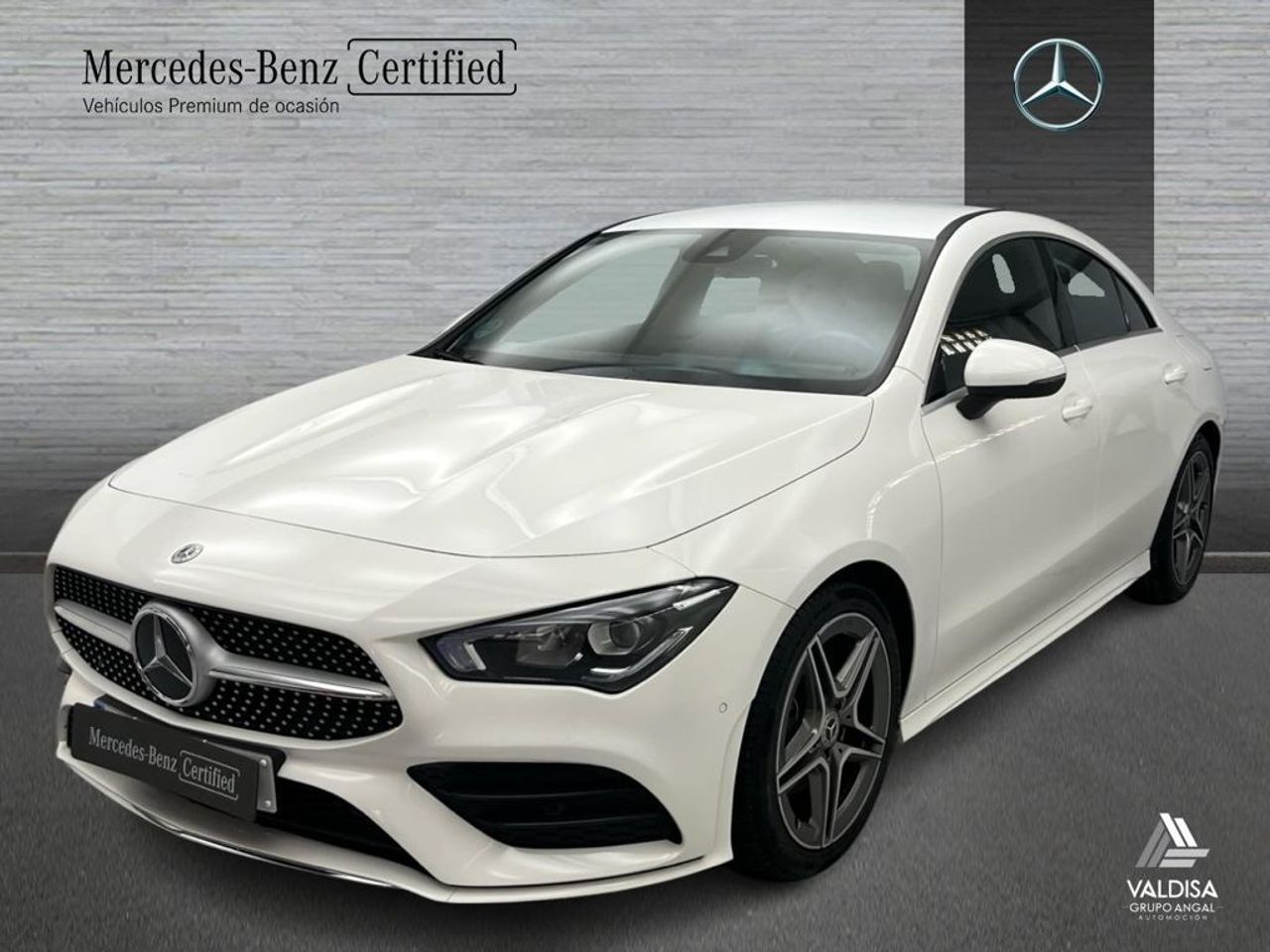 Mercedes CLA 180 AMG Line (EURO 6d)