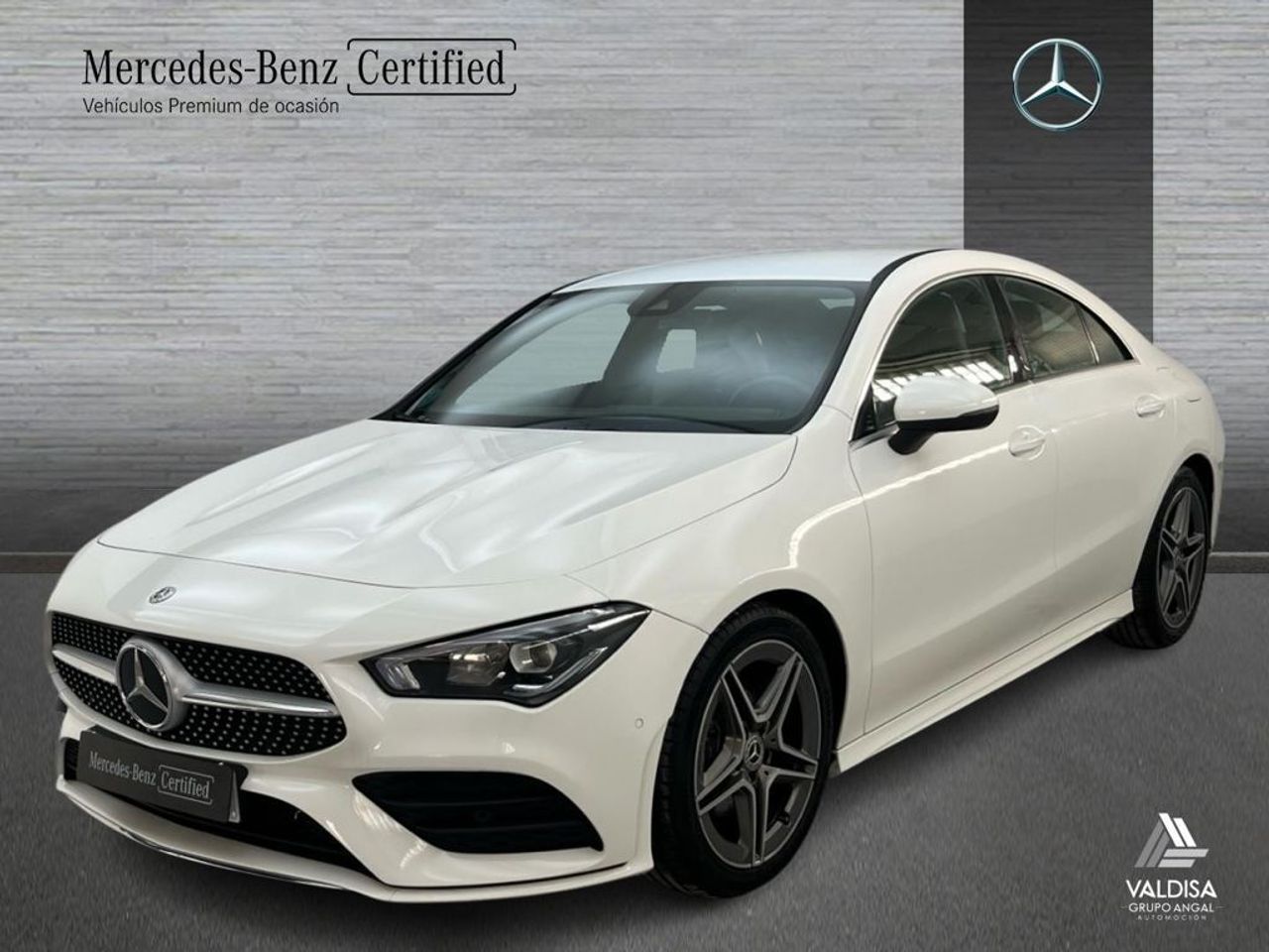 Mercedes CLA 180 AMG Line (EURO 6d)