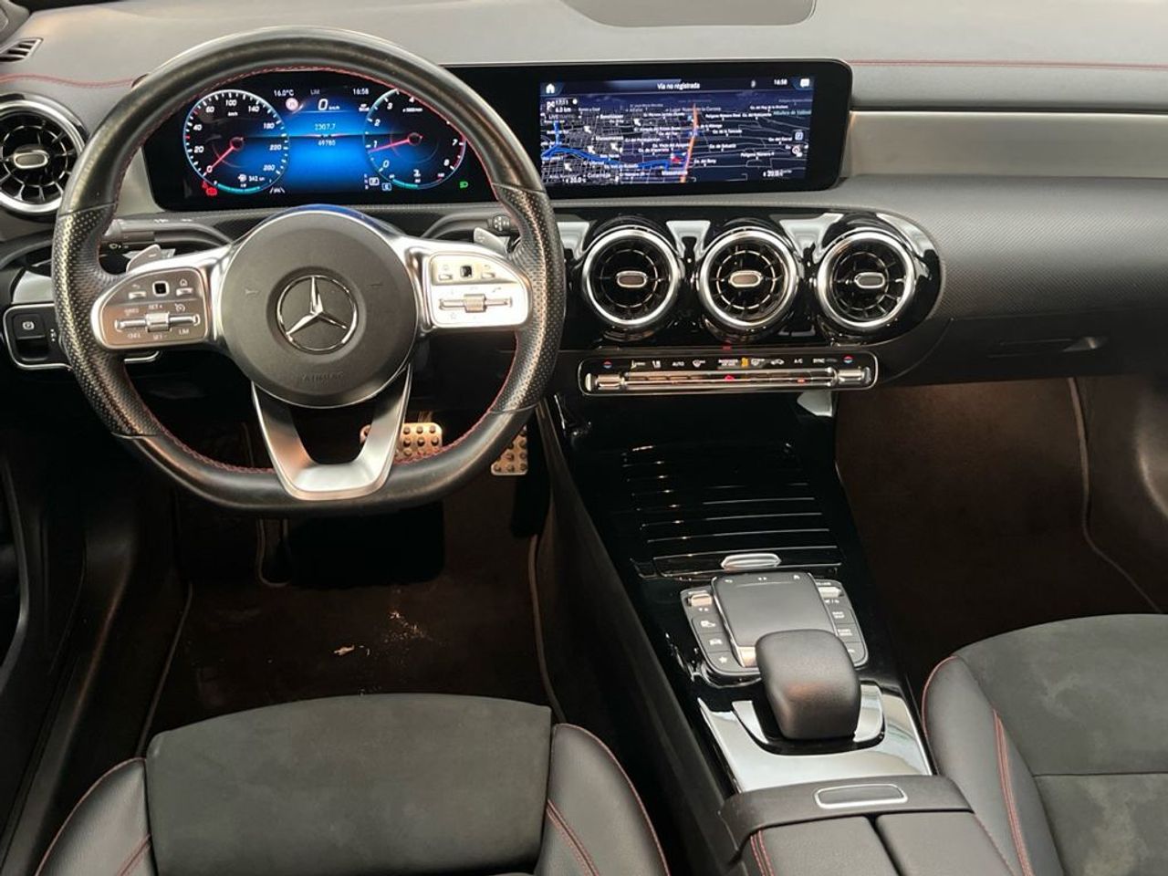 Mercedes CLA 180 AMG Line (EURO 6d) - foto 8