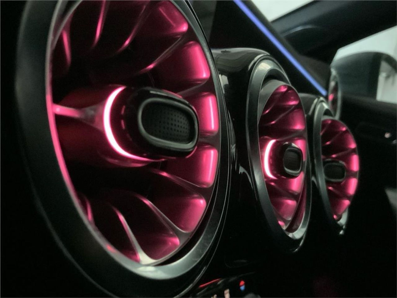 Mercedes CLA 250 e - foto 27