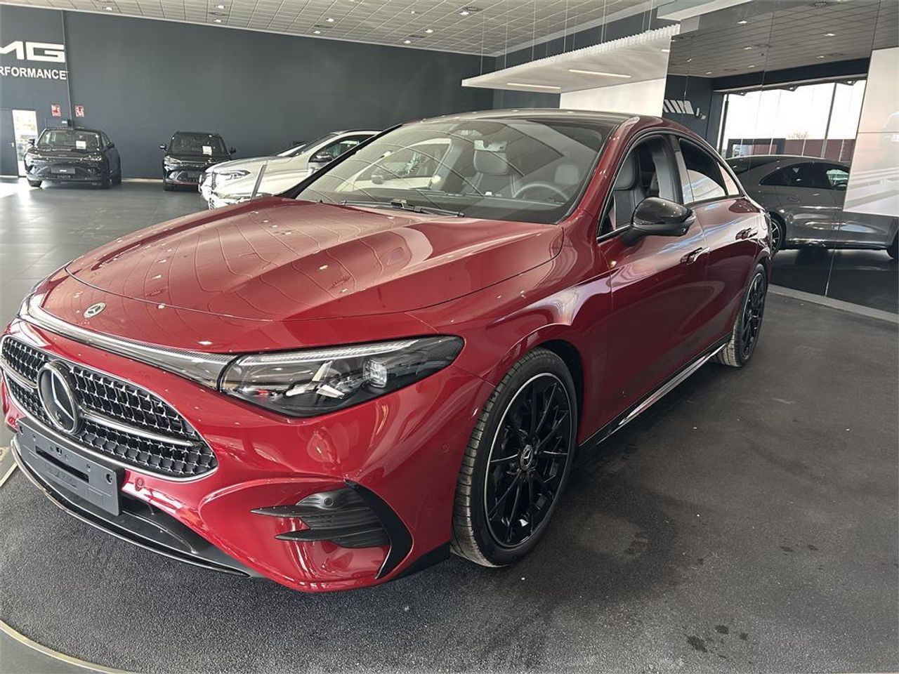 Mercedes CLA 220 con tecnología híbrida