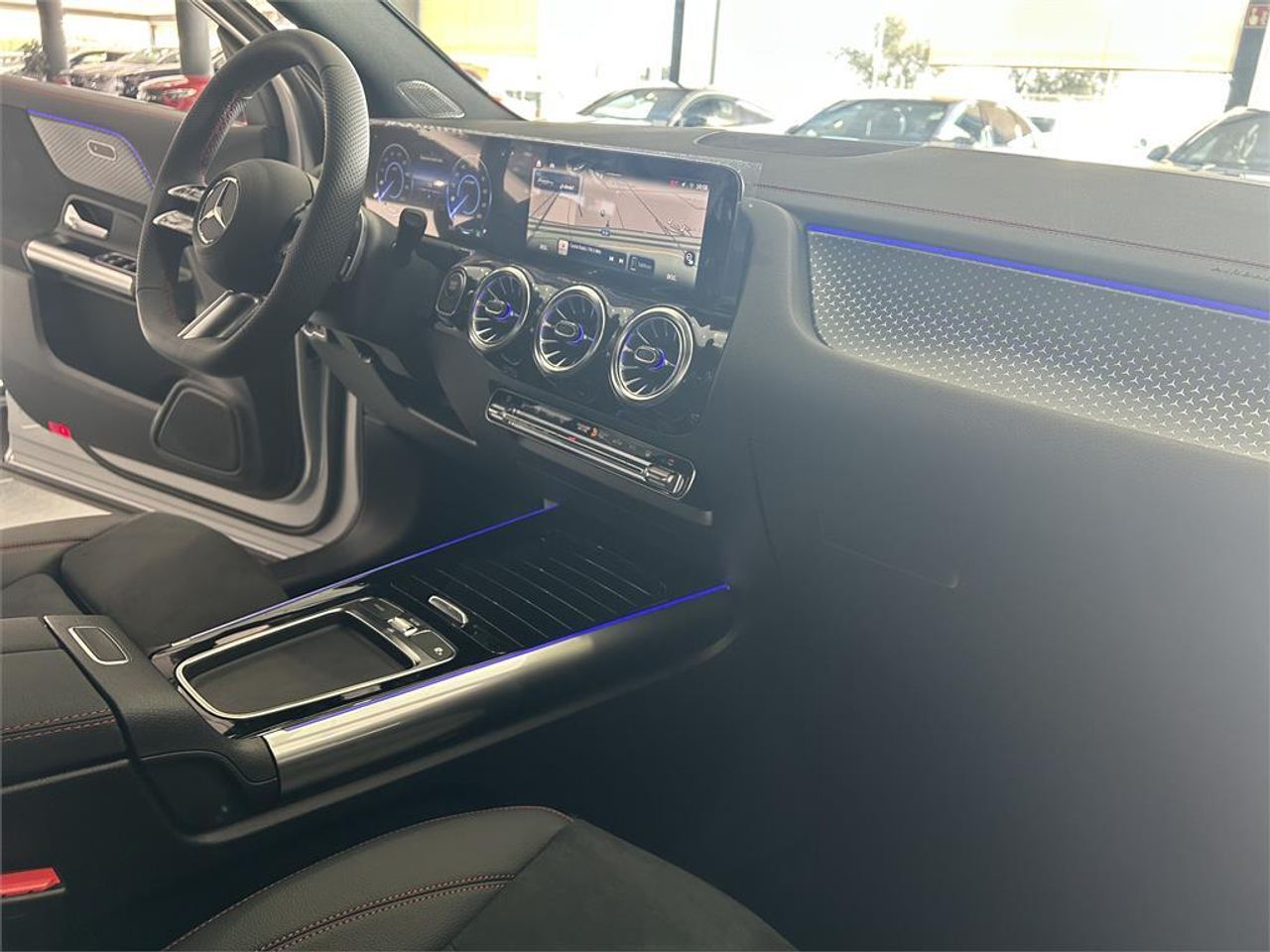 Mercedes EQA EQA 250+ - foto 9