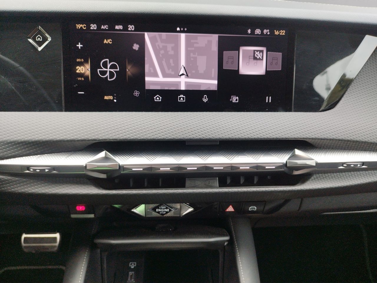 DS Automobiles DS 4 1.5 BLUEHDI 130 RIVOLI AUTO 130 5P - Foto 2
