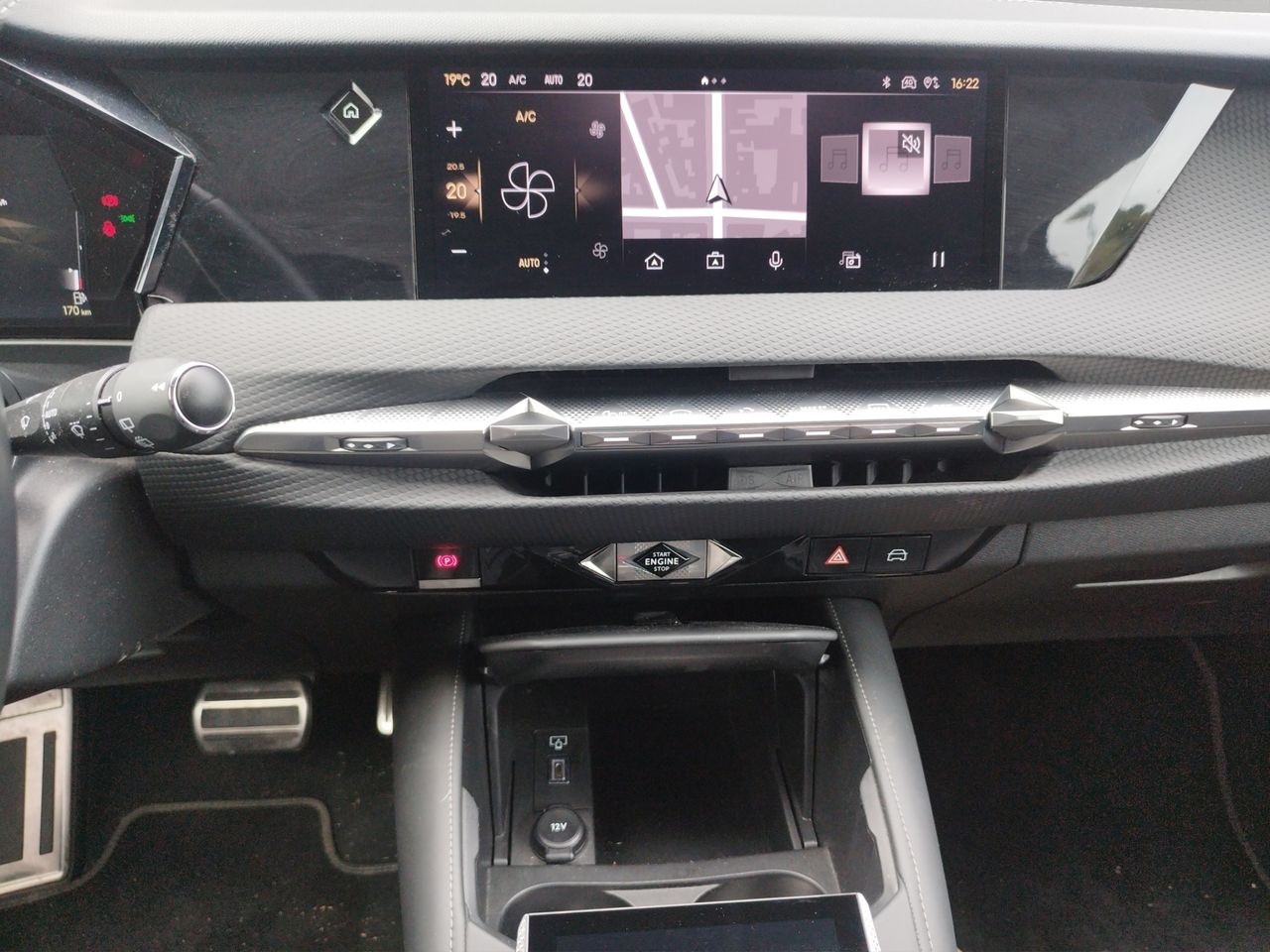 DS Automobiles DS 4 1.5 BLUEHDI 130 RIVOLI AUTO 130 5P - Foto 2