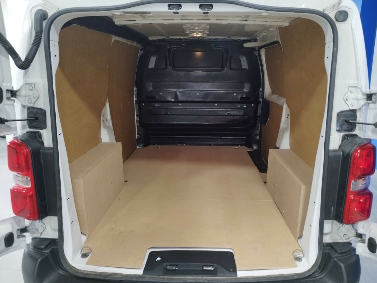 Peugeot Expert 1.6 BLUEHDI 85KW S&S MWB PREMIUM 115 4P - Foto 2