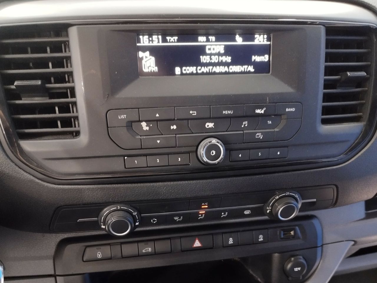 Peugeot Expert 1.6 BLUEHDI 85KW S&S MWB PREMIUM 115 4P - Foto 2