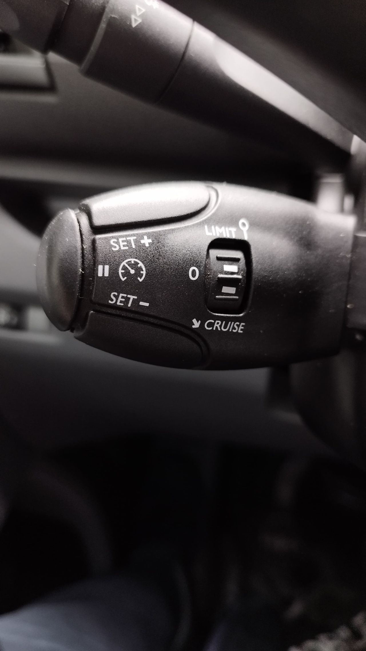 Opel Vivaro 1.5 DIESEL 75KW L1 3 PLAZAS - Foto 2