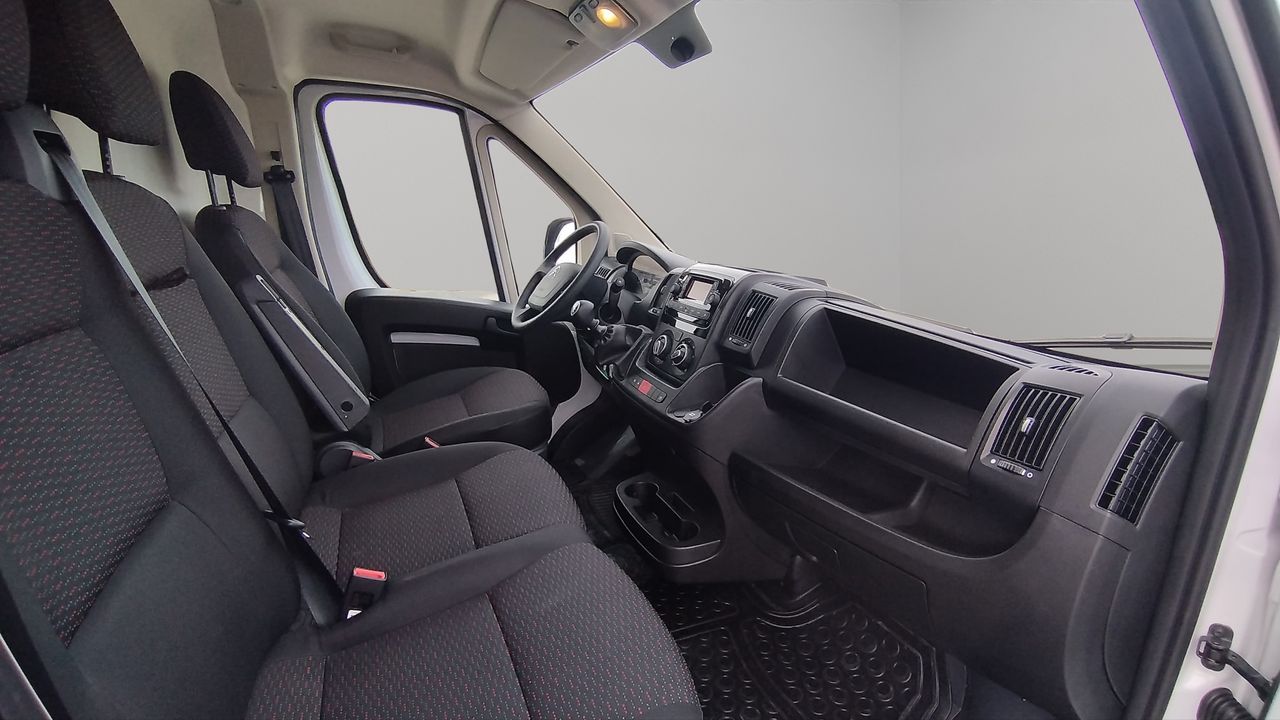 Citroën Jumper 2.2 BHDI 103KW L3H2 3.5T 140 4P - Foto 2