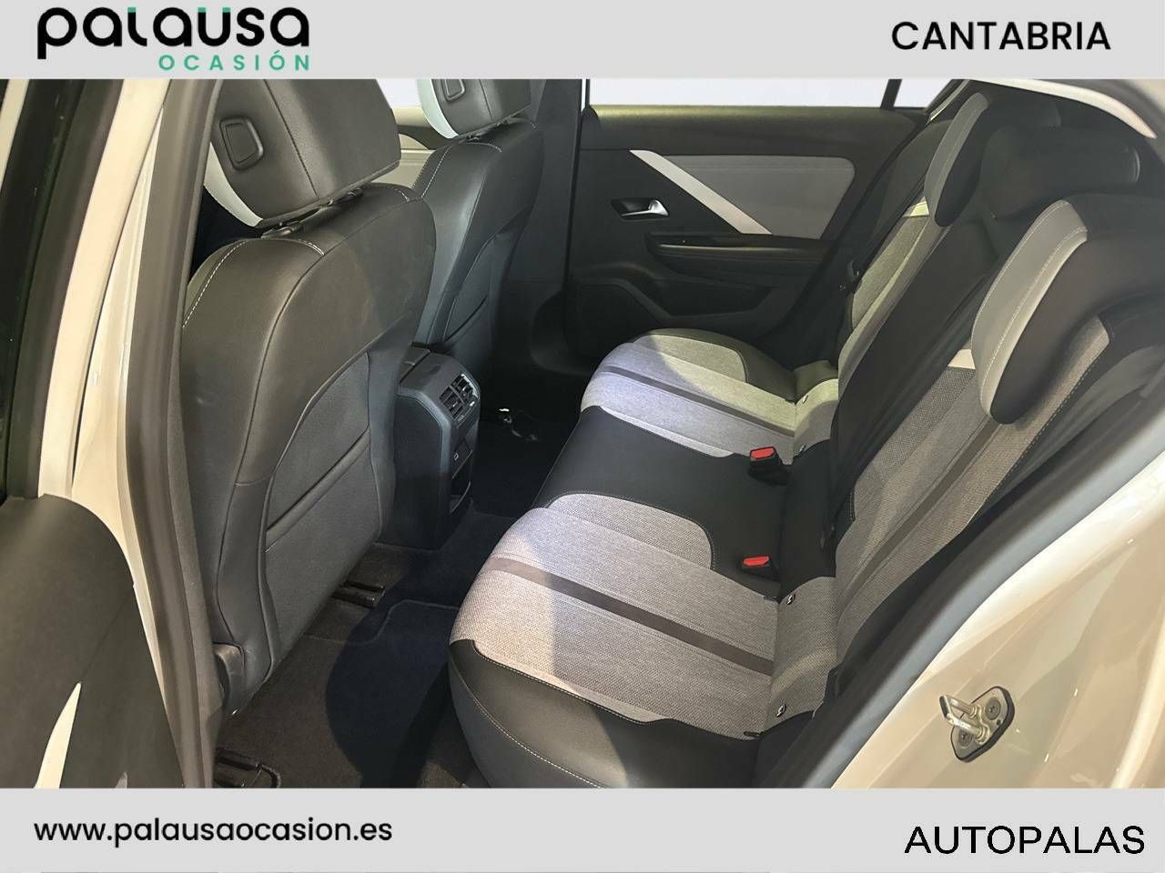 Opel Astra  1.6T Hybrid 132kW (180CV)  Auto Elegance - Foto 2