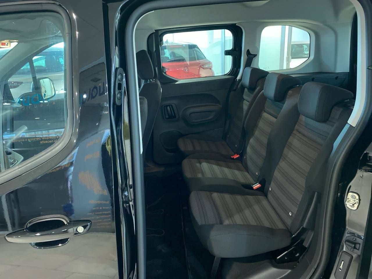 Opel Combo Cargo  BEV 50kWh  L Edition Plus - Foto 2