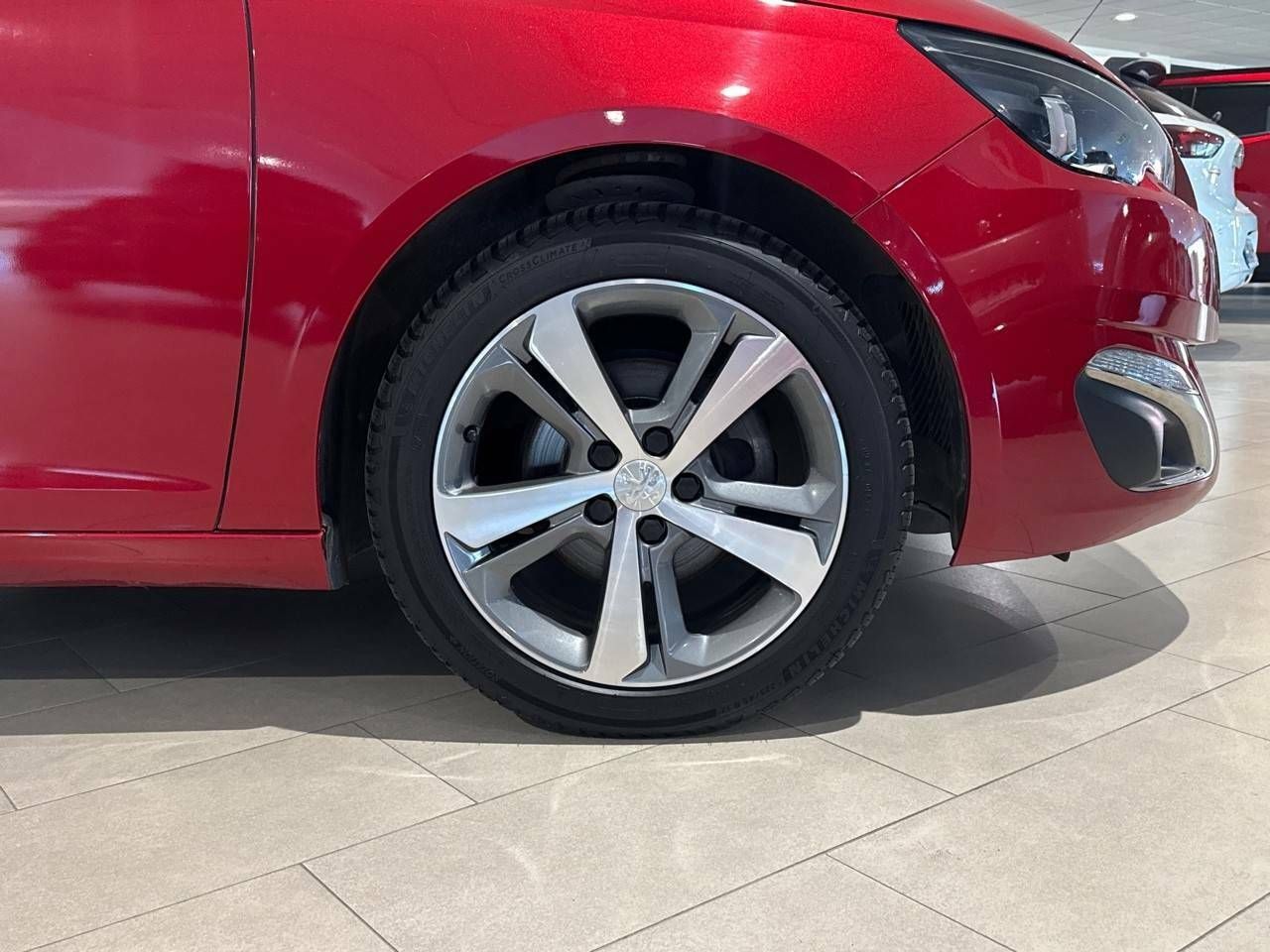 Peugeot 308  SW  1.2 PureTech 130 S&S GT Line - Foto 2
