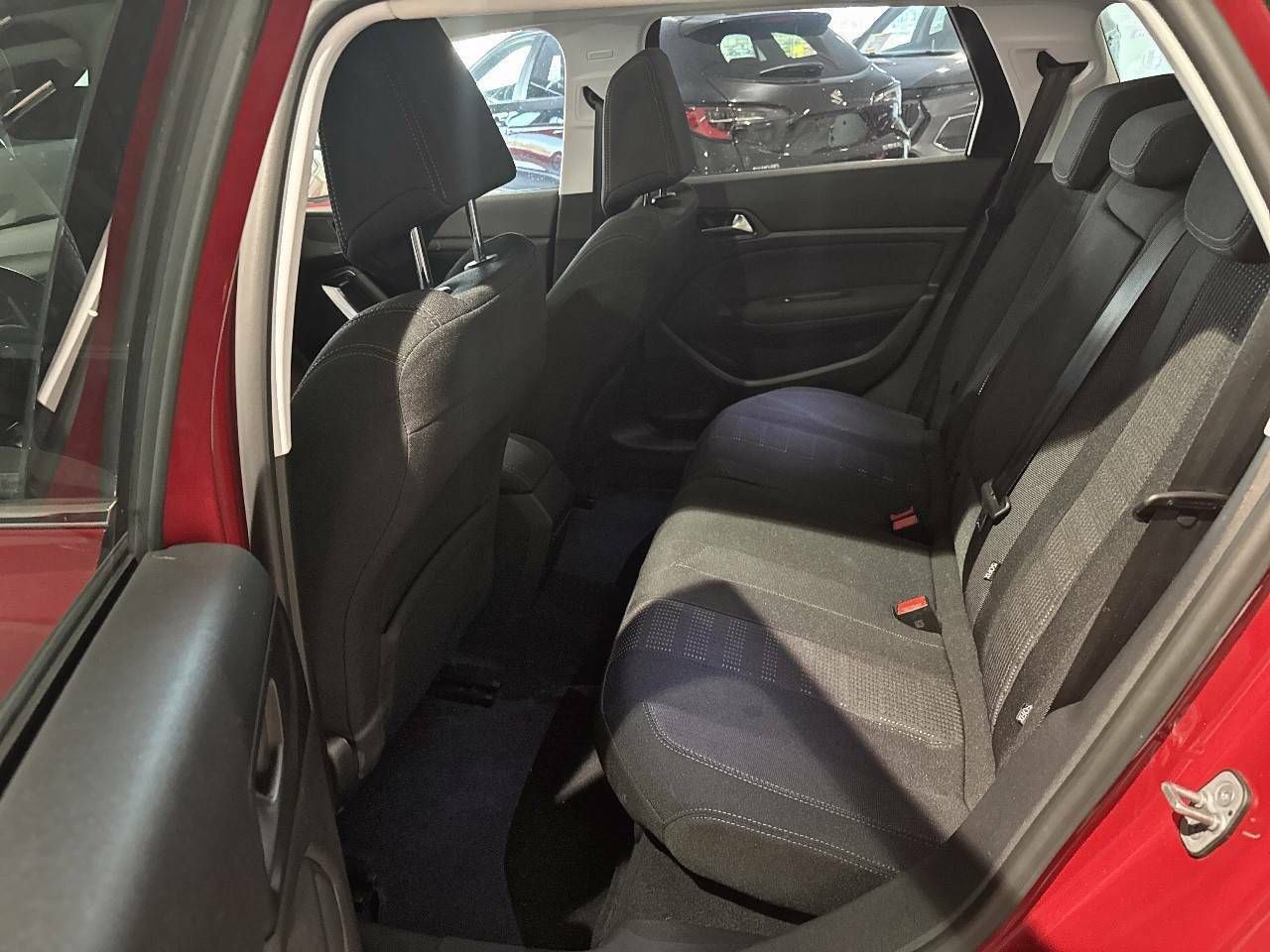 Peugeot 308  SW  1.2 PureTech 130 S&S GT Line - Foto 2